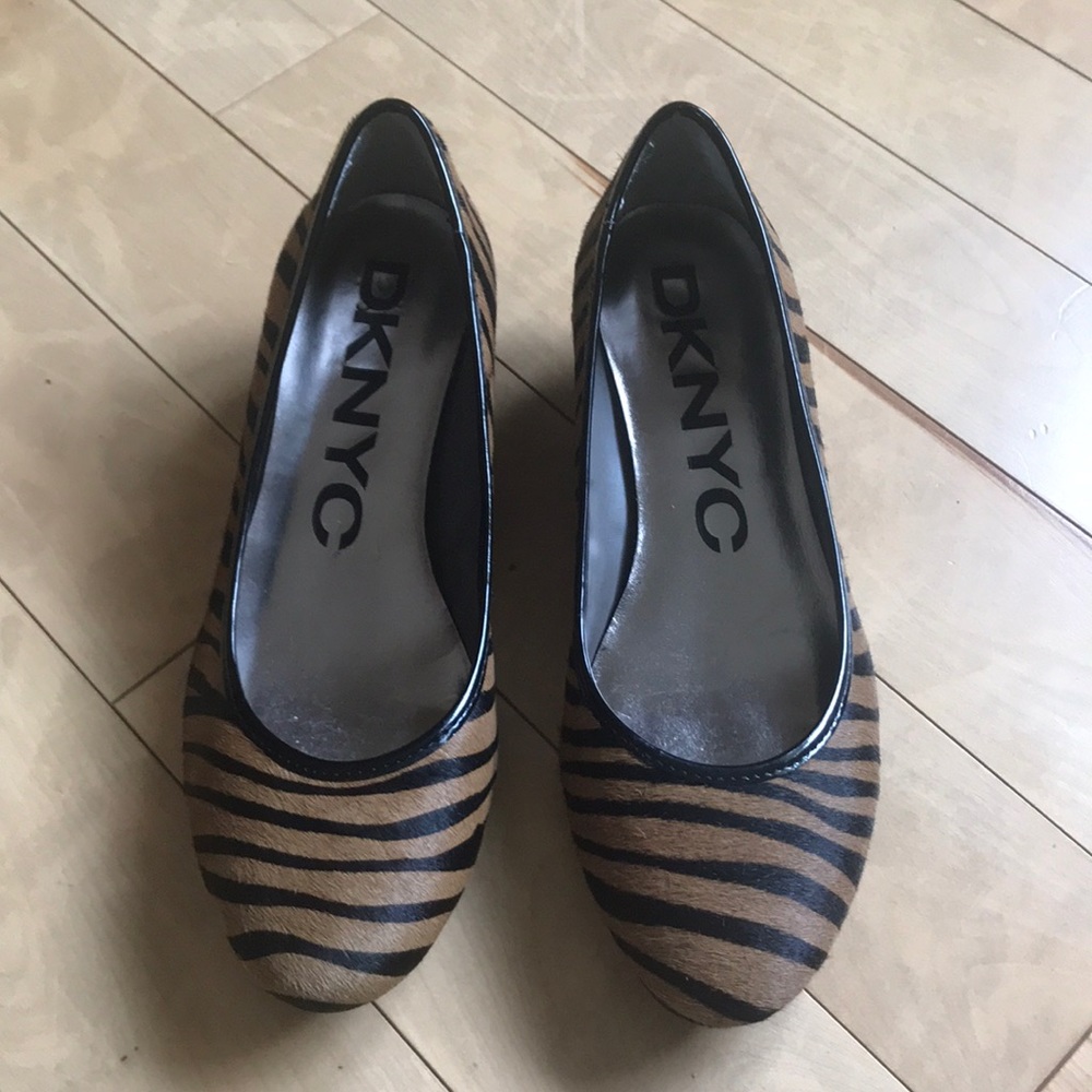 DKNYC Low Striped Wedge